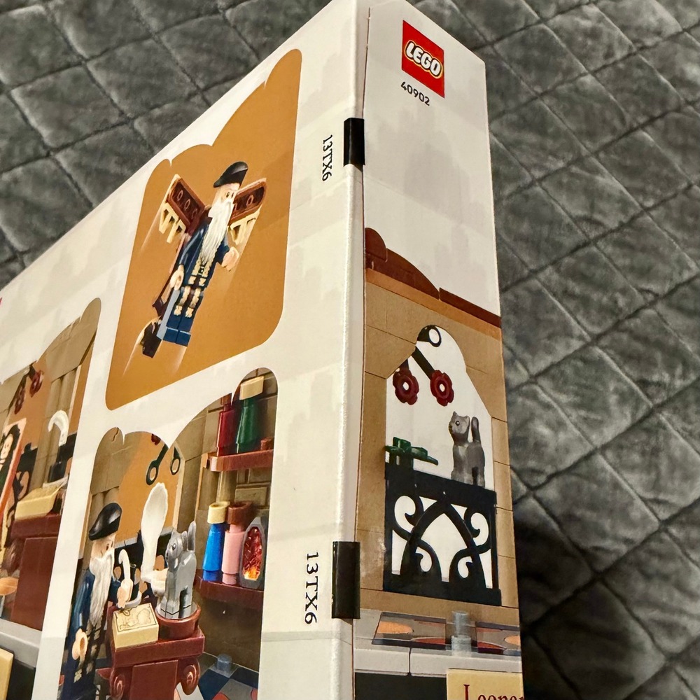 LEGO #40902 Tribute to Leonardo da Vinci GWP Limited Edition Building Set NEW - Picture 8 of 9